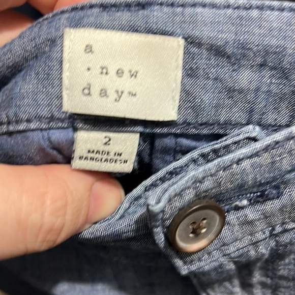 A New Day size 2 chambray shorts - Picture 2 of 4